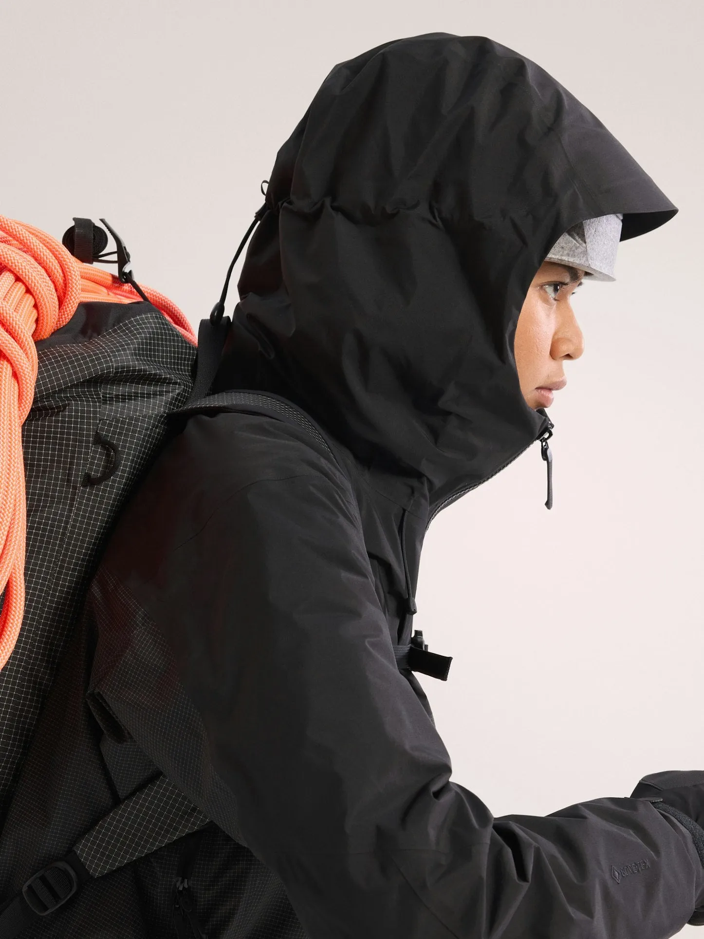 Arcteryx Alpha Jacket - Women's | Versatile, Lightweight Waterproof Jacket for Extreme Alpine Conditions