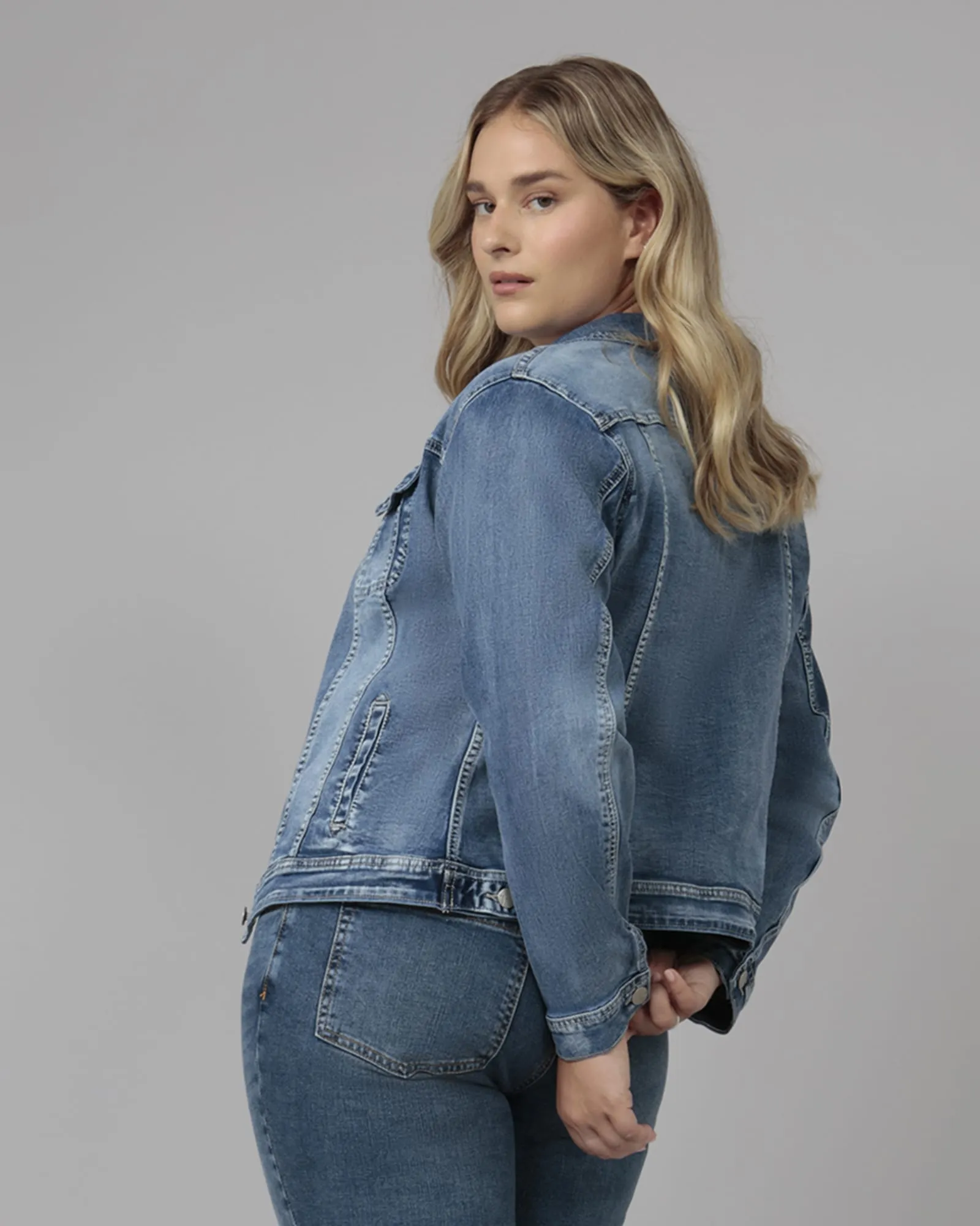 Women's GABRIELLA-LBD1 Classic Denim Jacket | Light Blue Distressed